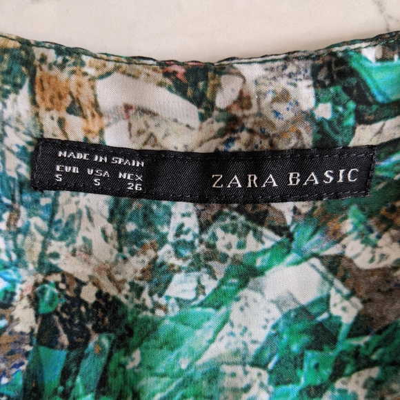 Zara Blouse Jewel Printed Green Dressy Blouse Top - Picture 7 of 7